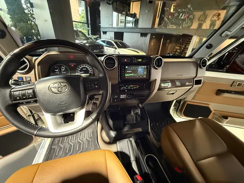 Land Cruiser 70