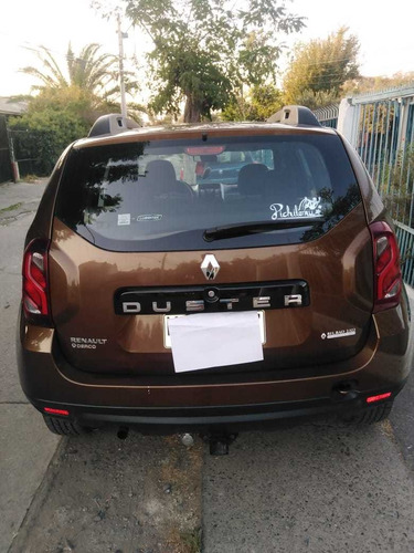 Renault Duster. Renault Station 1.6
