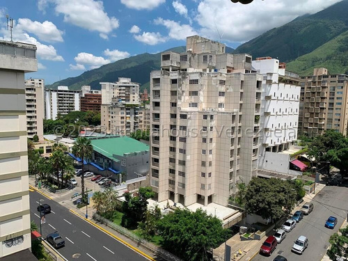 Vendo Cómodo Apartamento Los Palos Grandes !!! Contactame.!!