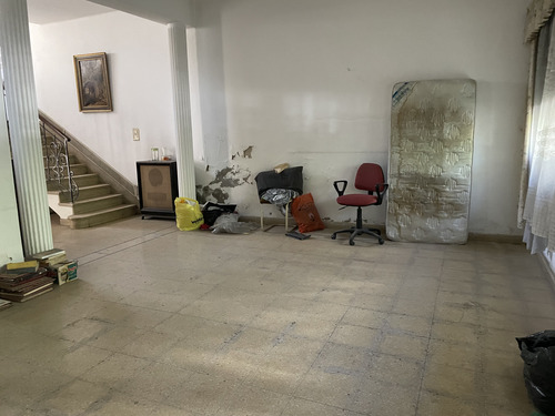 Casa A Reciclar En Venta De 5 Dormitorios En Alta Córdoba