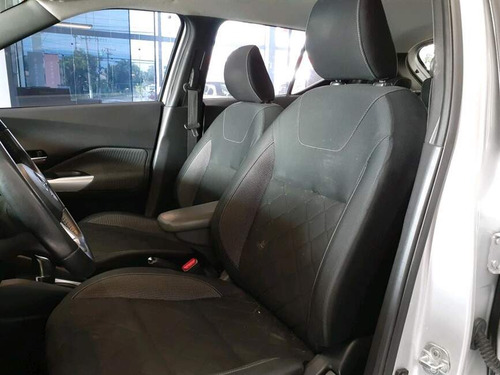 Nissan Kicks 1.6 16V FLEXSTART SV 4P XTRONIC