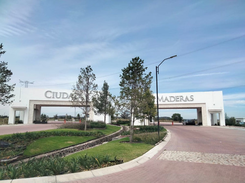 Terreno En Venta En Condominio Cipres Cd Maderas Corregidora