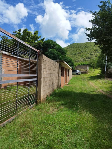 Casa A Estrenar En Sector Tacarigua