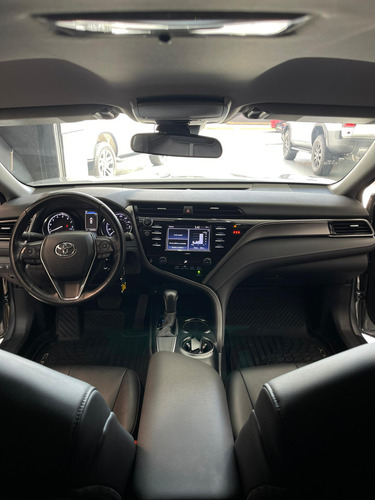 Toyota Camry Se 2020
