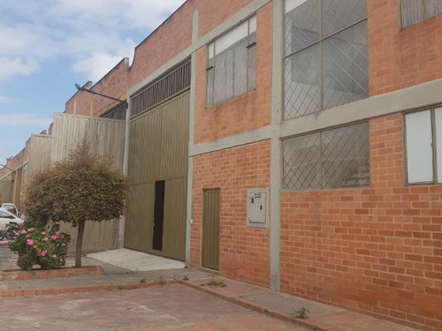 Bodega En Mosquera Venta 750 M2