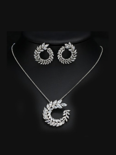 Luxury Leaf Set De Aretes Y Dije Con Zirconias Dmt T20