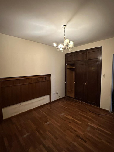 Casa Sobre Av T Edison 846