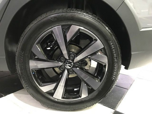 Imagem 10 de 11 de Volkswagen Nivus 1.0 200 Tsi Highline