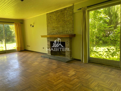 Casa En Venta De 5 Dorm. En Los Angeles