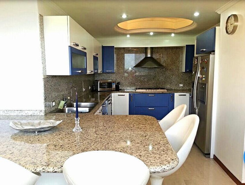 Imagen 5 de 14 de Venta De Apartamento En La Tahona De 4 Habitaciones Y 4 Baños