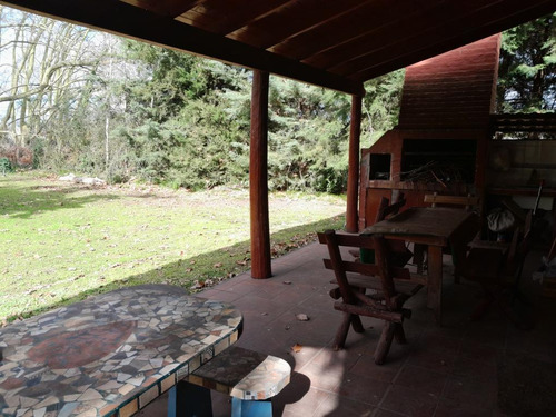 Casa En Venta - 2 Dormitorios 1 Baño - 5.000mts2 - Coronel Brandsen