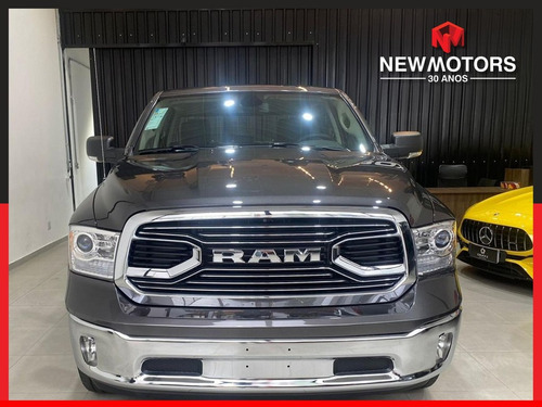 RAM Classic 5.7 V8 LARAMIE CD 4X4