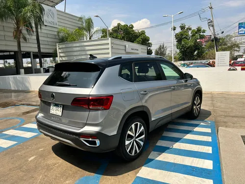 Volkswagen Taos 1.4 Tsi Highline At