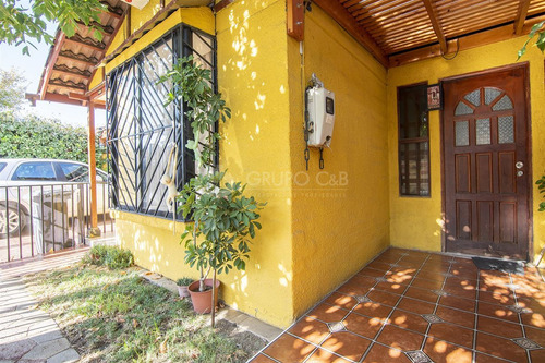 Casa En Venta De 4 Dorm. Villa El Alba Puente Alto
