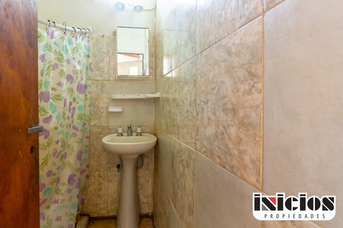 Casa En Lote A Terminar: Caseros 3423 - Nueva Atlantis - C871