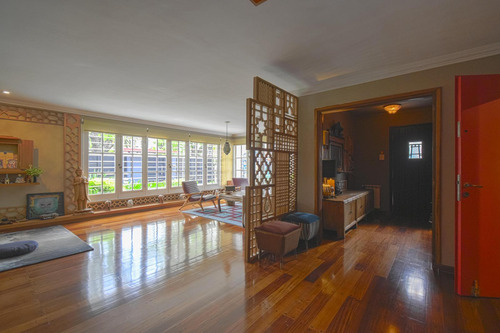 Venta Casa 7 Ambientes Con Jardín Y Pileta En Martinez