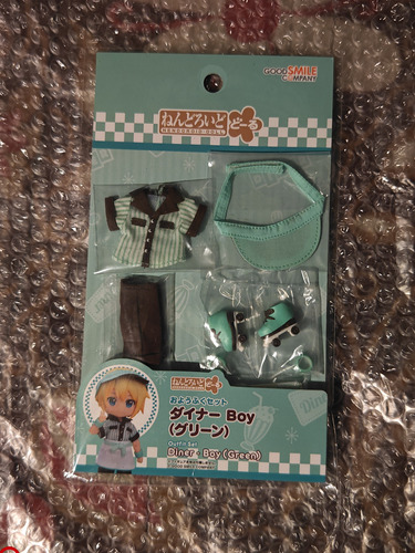 Nendoroid Doll Outfit Diner (mesero) Verde Original