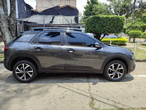 Citroën C4 Cactus 1.6 Shine Turbo Aut