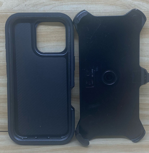 Capa Otterbox Serie Defender Compatível C/ iPhone 16 Pro