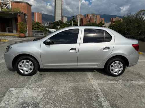 Renault Logan 1.6 Authentique / Life