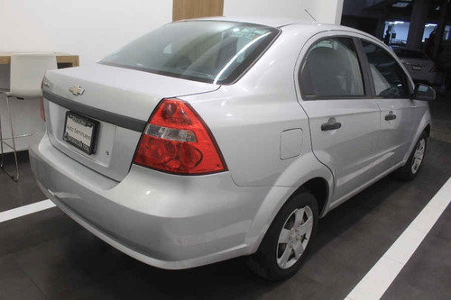 Imagen 6 de 15 de Chevrolet Aveo 2014 4p Ls L4/1.6 Man