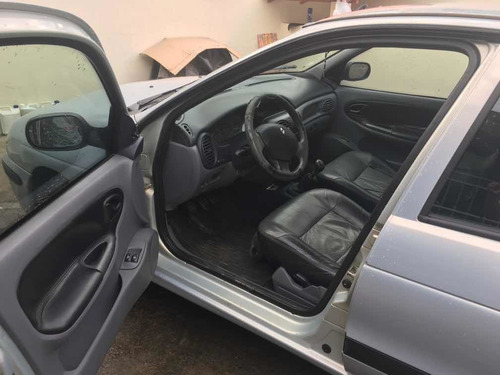 Renault Megane 1.6 Rt 5p 2001