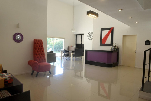 Venta Casa De 5 Ambientes En Barrio La Montura Pilar