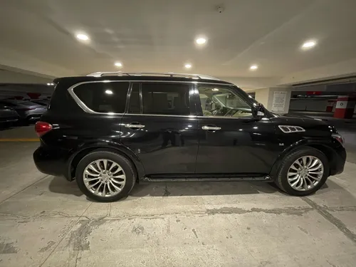 Infiniti QX80 5.6 7 Pasajeros At