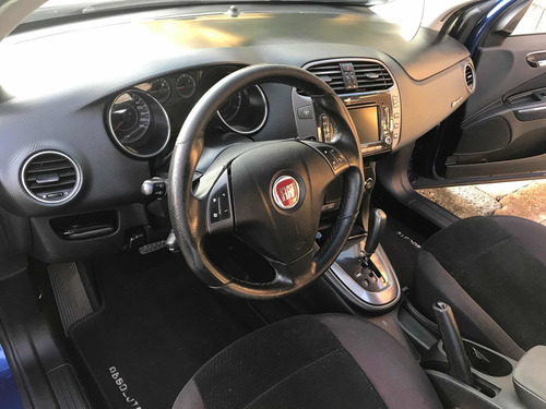 Imagem 10 de 12 de Fiat Bravo 2011 1.8 16v Absolute Flex Dualogic 5p