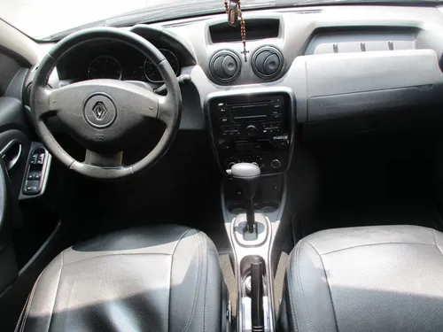 Renault Duster DYNAMIQUE 4X2 2000CC AT AA