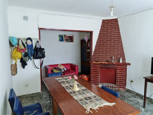 Imagen 3 de 12 de Casa Americana Con Muy Buen Terreno De 400 M2