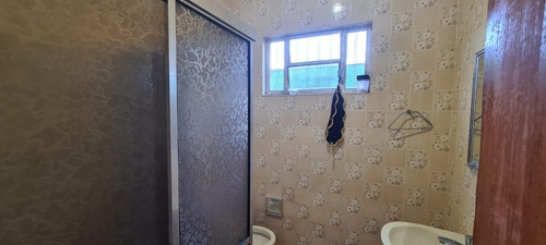 Imagem 17 de 25 de Casa Com Piscina, À 100 Metros Do Mar, No Jardim Das Palmeiras Em Itanhaém, Com Edícula, Área De Lazer Com Churrasqueira, Lavanderia