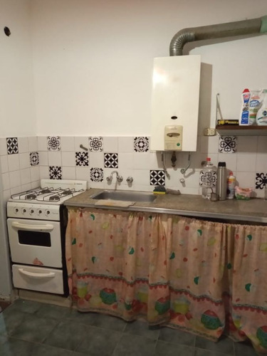 Imagen 3 de 10 de Departamento En Venta 3 Amb. B°los Perales Mataderos