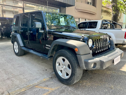 Imagen 3 de 15 de Jeep Wrangler Unlimited 4p 284hp 3.6 4x4 Automático 2018