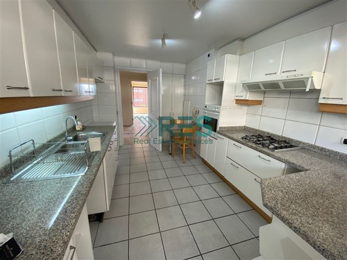 Imagen 8 de 22 de Departamento En Venta De 4 Dorm, 5 Baños En Las Condes