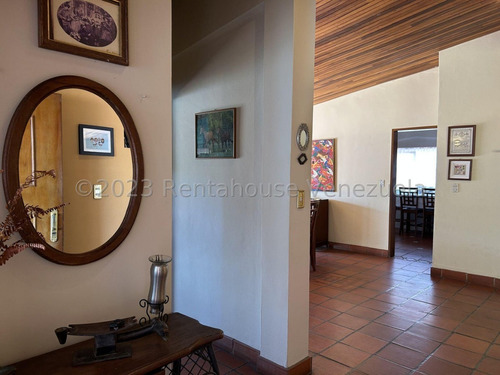 Casa En Venta En Macaracuay Caracas Calle Cerrada Piscina Parrillera Jacuzzi