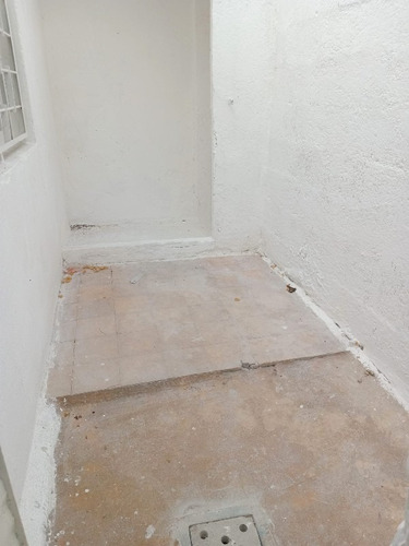 Imagen 13 de 14 de Venta Apartamento Un Dormitorio Y Medio Super Oferta, Locomoción En La Puerta