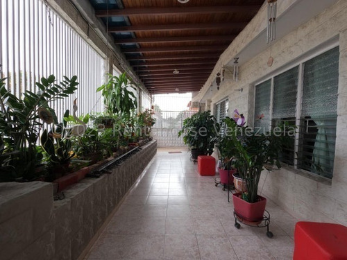 Imagen 16 de 30 de . Hermosa Casa En Venta En Fundalara Este De Barquisimeto, Lara Codigo 23-20591 Mas Informacion: 412 - 1498654 , Katty Vasquez Rentahouse Kv
