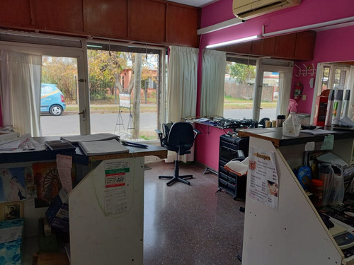 Imagen 10 de 12 de Local En Alquiler En José C Paz