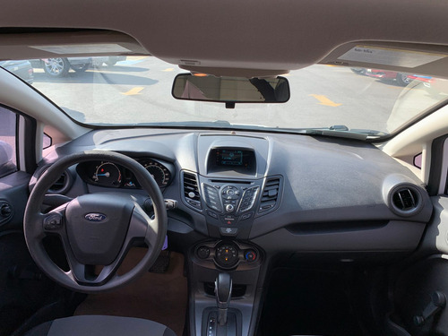 Imagen 7 de 10 de Ford Fiesta 2016 1.6 S Sedan At