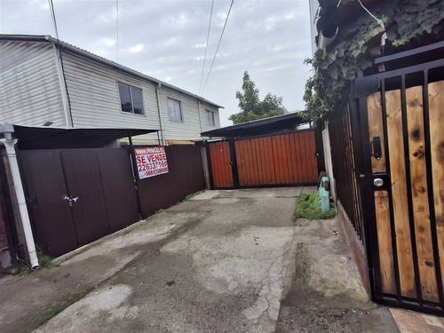 Casa En Venta De 3 Dorm. En Puente Alto