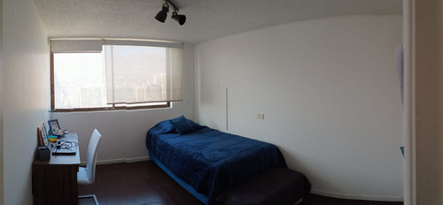 Departamento 3d2b, Piso 22 Con 2 Estacionamientos Y 1 Bodega