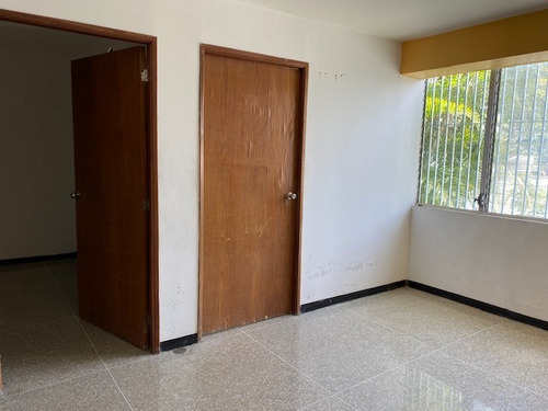 Imagen 6 de 30 de Venta De Edificio Educacional En Prados Del Este, Para Colegio O Preescolar Con 12 Salones Mas Patio Amplio Al Aire Libre, Mas Casa Anexa