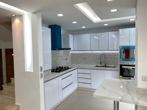 Imagen 3 de 14 de Tohwhouse En Venta Mañongo Bonaventura Home Ga Vip
