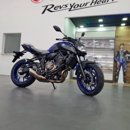 Yamaha m07 outlet