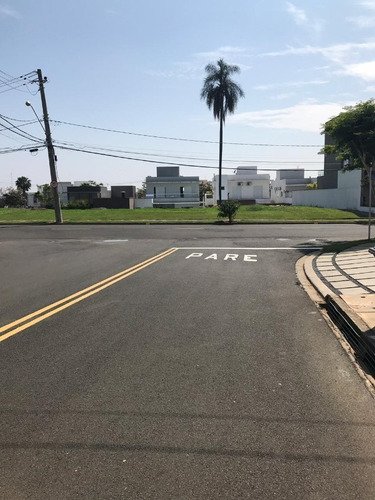 Imagem 4 de 4 de Terreno Amplo A Venda No Condomínio Mont Blanc, Sorocaba - 1755 - 34358147