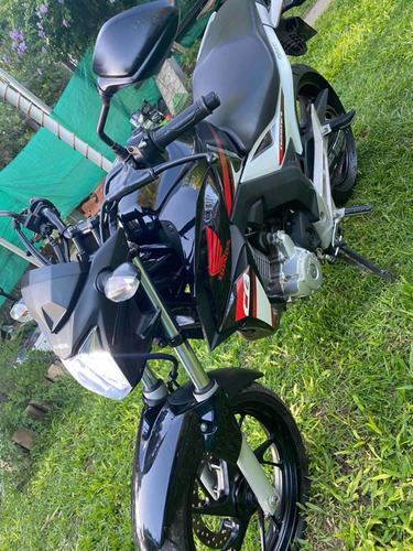 Imagen 2 de 5 de Honda Twister