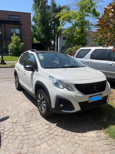Peugeot 2008 1.6 Feline
