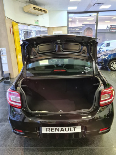 Imagen 15 de 18 de Renault Logan Intense 0km #vh