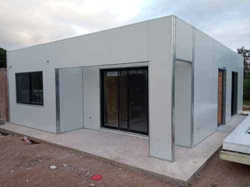 Vivienda Prefabricada En Isopanel